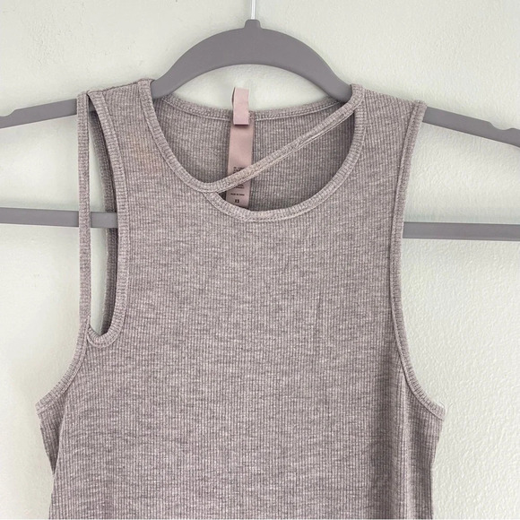 SKIMS Soft Lounge Rib Cutout Nightgown Heather Grey - Picture 5 of 9